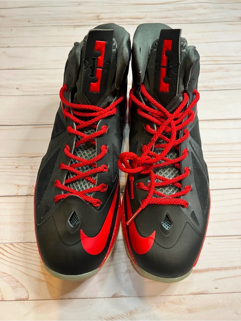 LeBron X - Picture 3 of 5